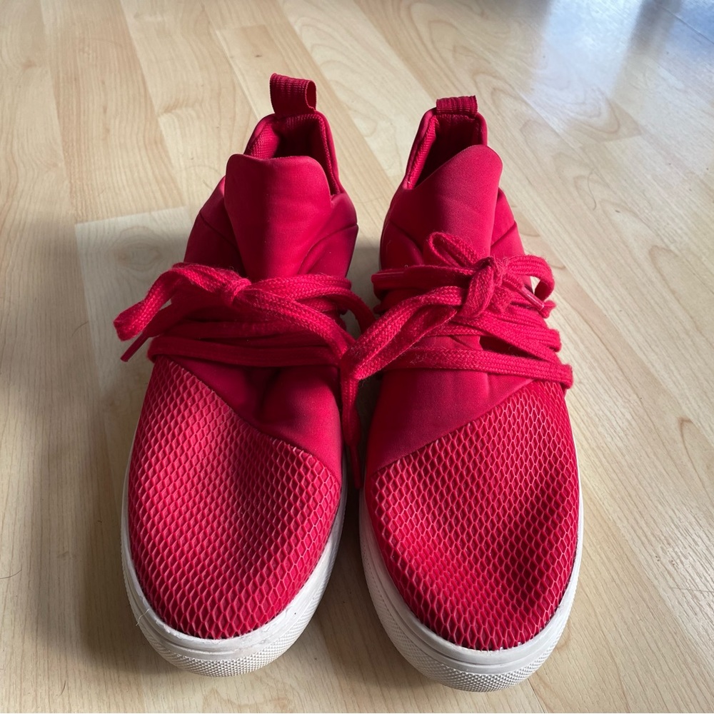 Steve Madden Red Lancer size 6.5 USED